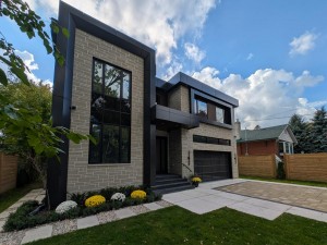 006-1526 Garnet Avenue-PXL_20251011_194426608